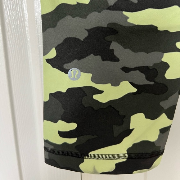 Lululemon Swift Speed HR Crop 21” with Pockets - Picture 5 of 5